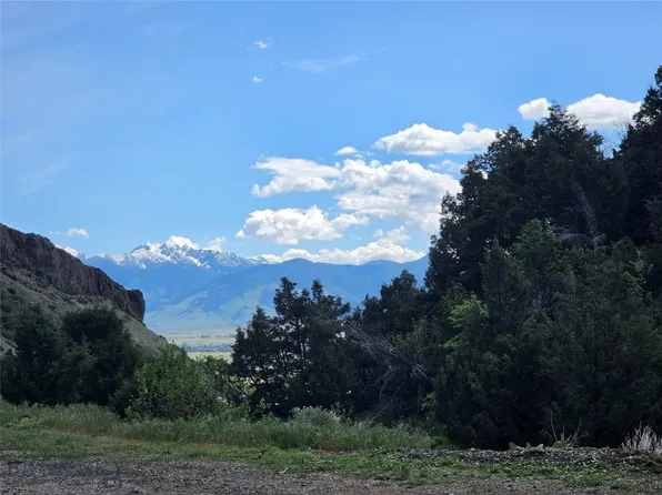 27 Leo Ln, Emigrant, MT 59027