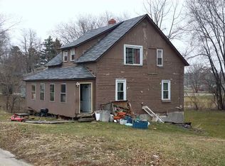 1030 Pine Ave, Hillsboro, WI 54634
