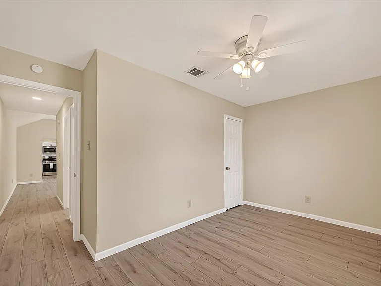 13843 Northlake Dr — Photo 10