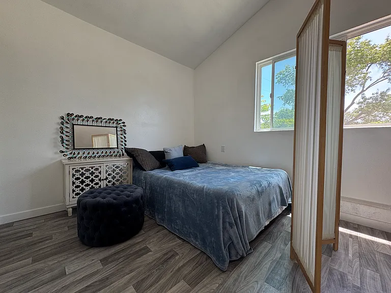 23335 Friar St #1/2 — Photo 6