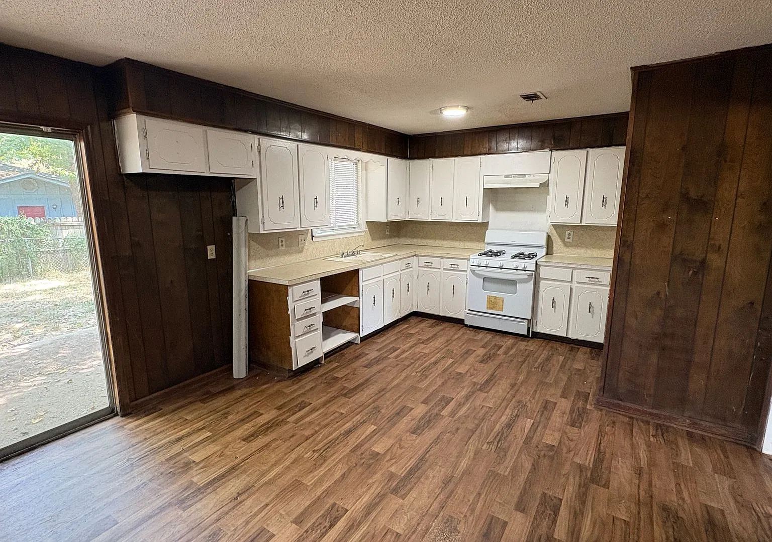 3 Bedroom, 1.5 Bath Jacksonville, Ar $1150 **Coming Soon — Photo 3