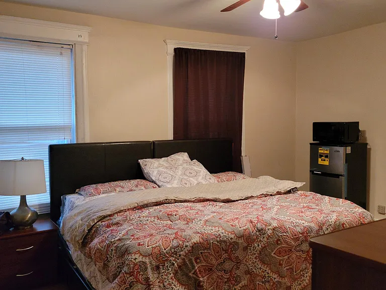 28 Weequahic Ave — Photo 3