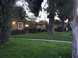 220 Sequoia Dr, Bakersfield, CA 93308