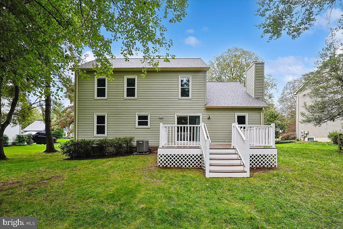 3 bed, 2.5 bath, 1620 sqft, $3,500 — Photo 2