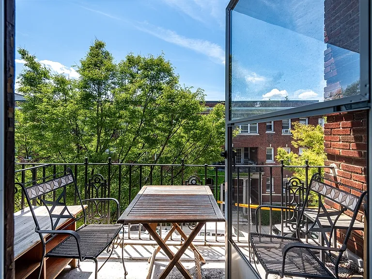 14 Melvin Ave #10 — Photo 3