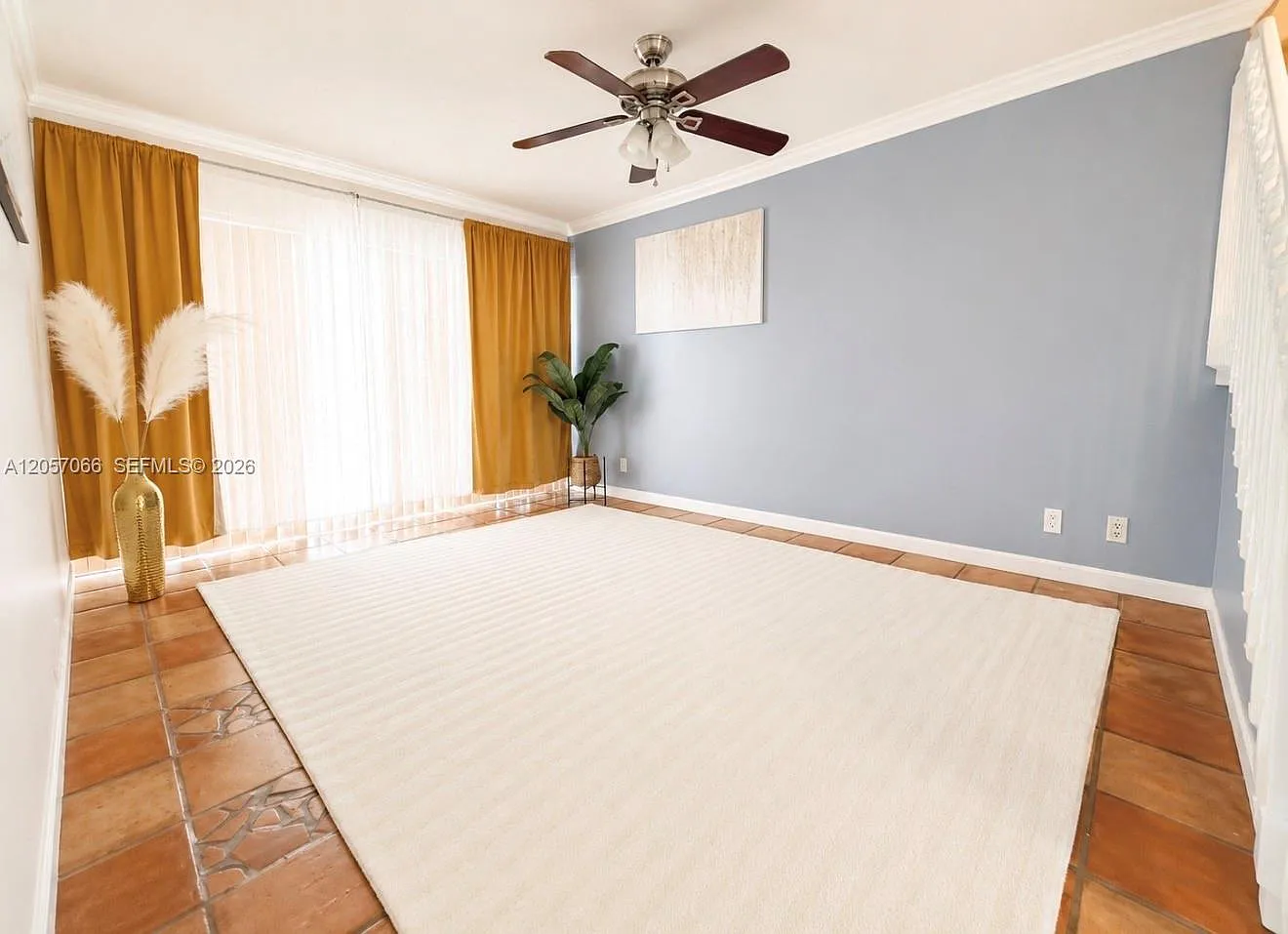 Crystal View Townhomes — Photo 2