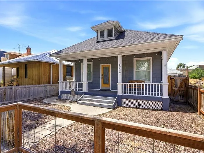 3 bed, 2.0 bath, 1876 sqft, $2,595 — Photo 2