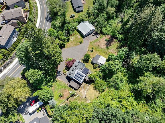 4th image of 20207 62nd Avenue NE