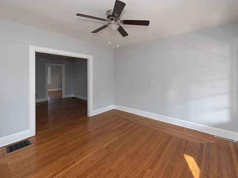 4507 Ashland Ave — Photo 7