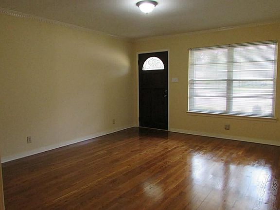3rd image of 9614 Hammerly Blvd