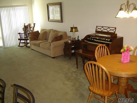 4th image of 40 Gazebo Ln