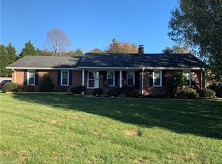 629 Nottinghill Dr, Winston Salem, NC 27107