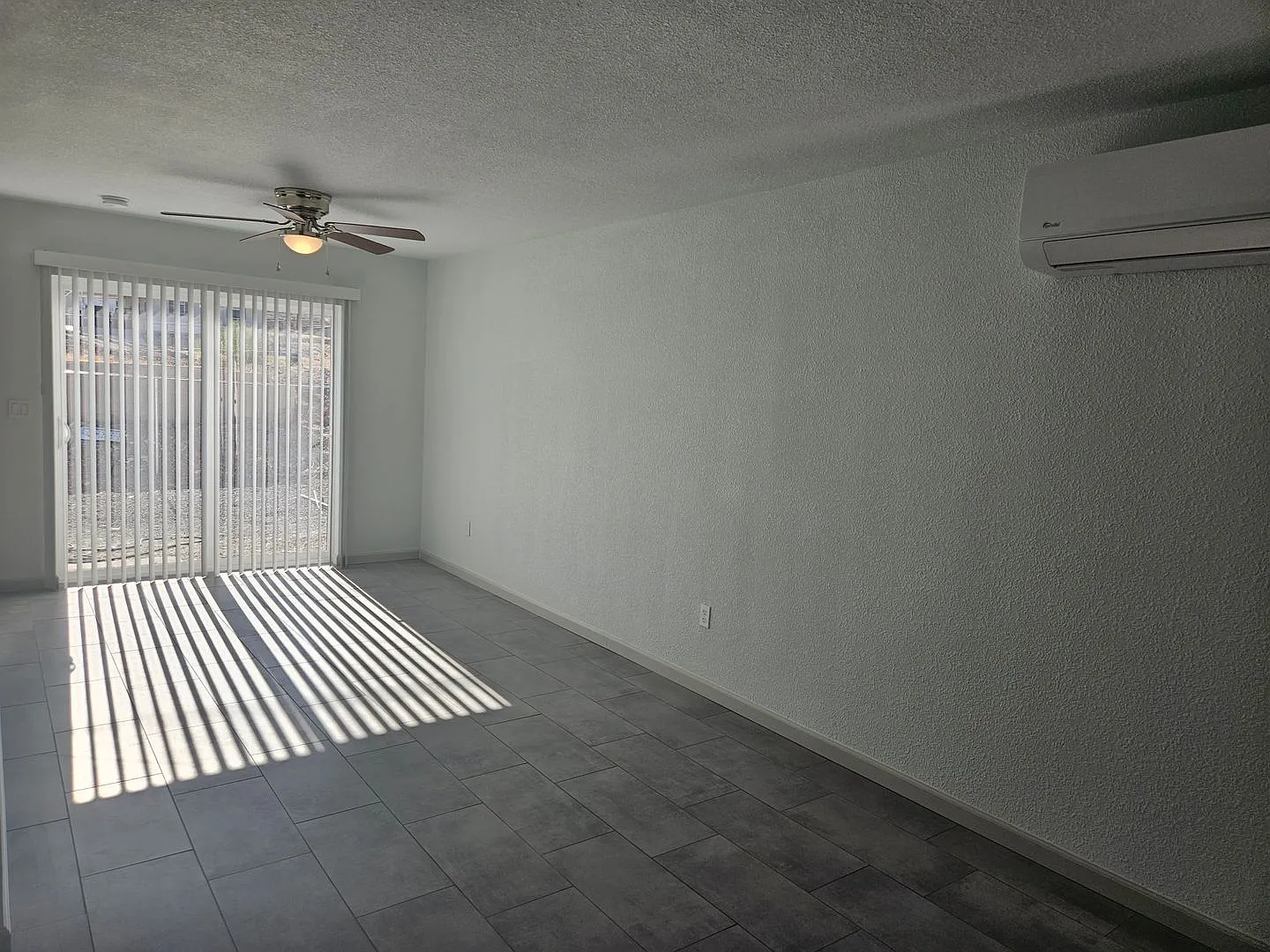 186 Palm Ave. — Photo 4