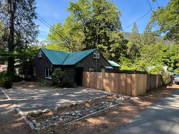4401 Needham Ave, Dunsmuir, CA 96025