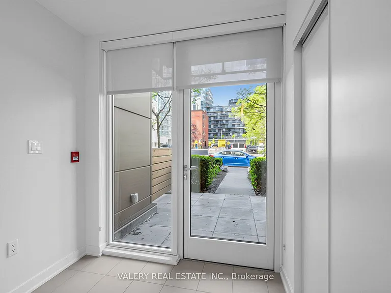 39 Niagara St #125 — Photo 9