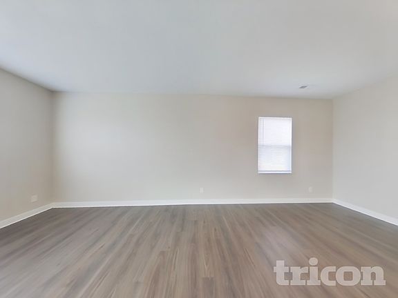 2nd image of 224 Bluestem Ln