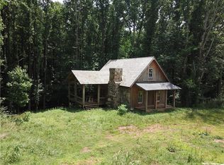 8765 Waldrip Rd, Gainesville, GA 30506