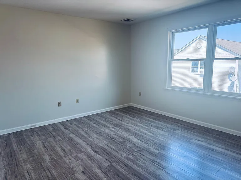 25 Columbia Ave #2 — Photo 15