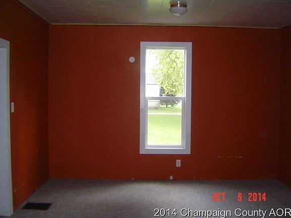 4th image of 304 N Taft St