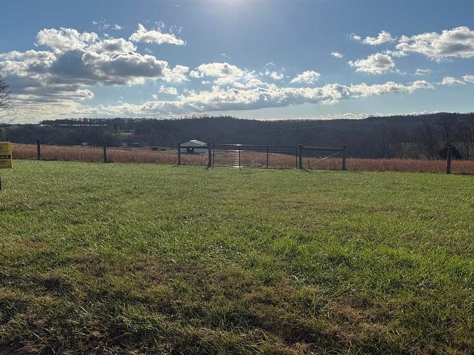 1st image of 850 Potato Cave Rd