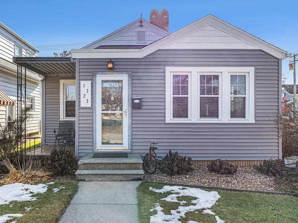 1323 E Mishawaka Ave, Mishawaka, IN 46544