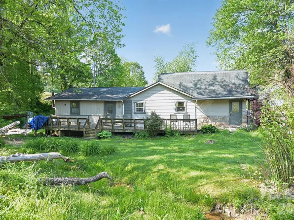 44 Dragonfly Ln, Whittier, NC 28789