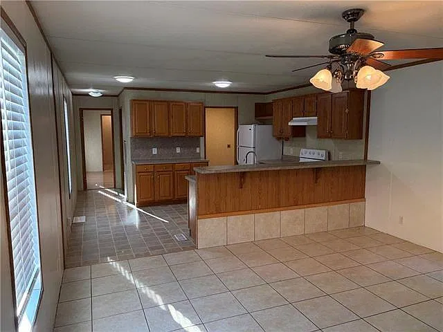 3 bed, 2.0 bath, 1280 sqft, $1,100 — Photo 4