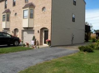 471 Vera Cir, Bethlehem, PA 18017