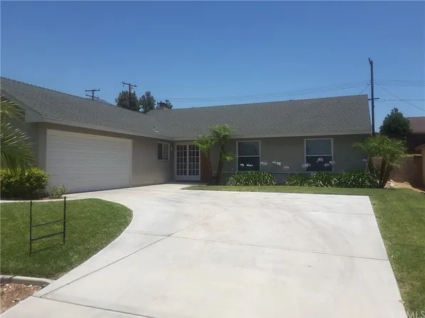 7069 Buckeye St, Highland, CA 92346