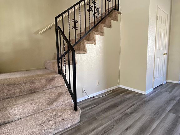 4th image of 4000 Stewart Ave APT 4