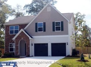 1512 Laguardia Dr, Hope Mills, NC 28348