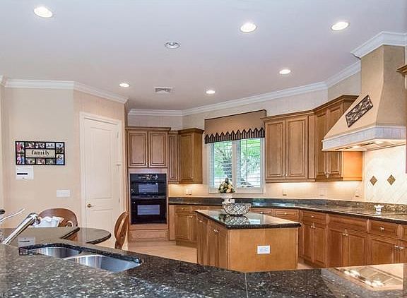3rd image of 10150 Northridge Ct