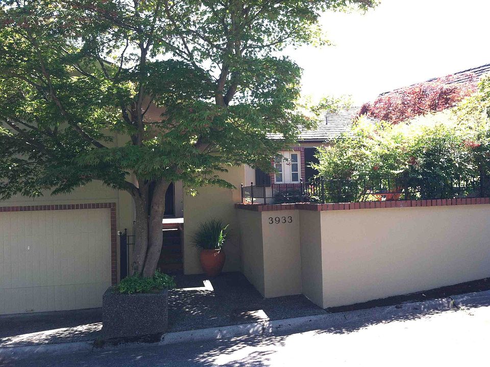1st image of 3933 NE Belvoir Pl