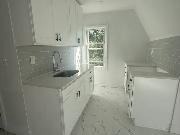 (undisclosed Address), Yonkers, NY 10705