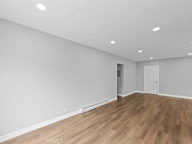 2027 Vista Del Mar St #3 — Photo 6