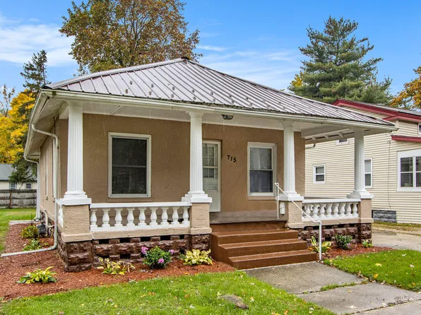 715 S Constantine St, Three Rivers, MI 49093
