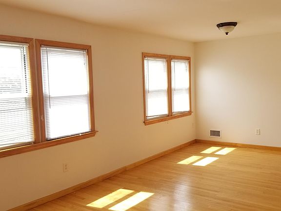4th image of 22122 59th Ave Floor 2