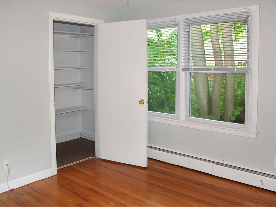 115 Bourne Ave 115 Bourne Ave Rumford RI Zillow