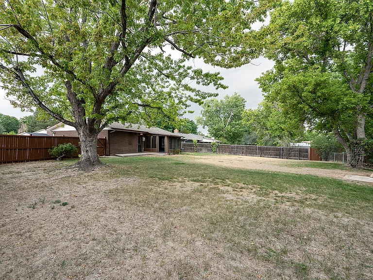 2696 S Norman Ct — Photo 34