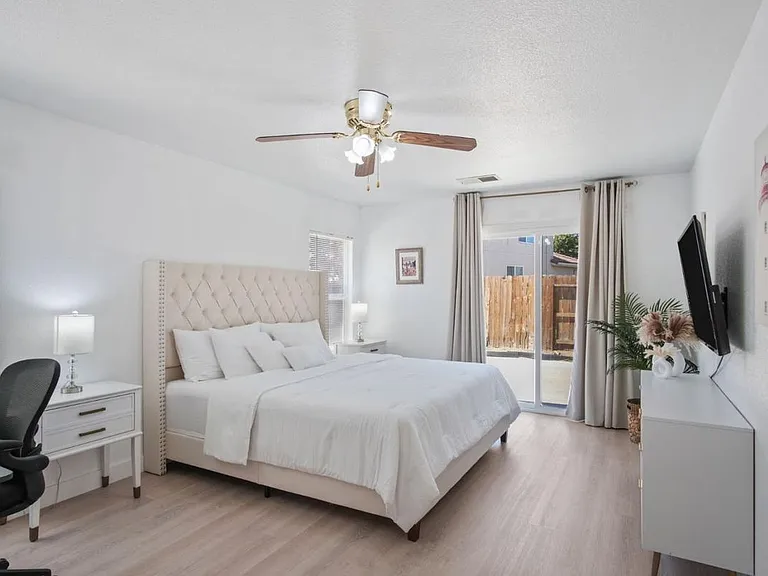 2311 Portifino St — Photo 4