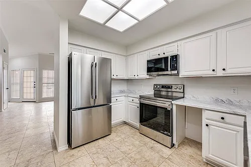 401 Pebble Way #239 Photo 1