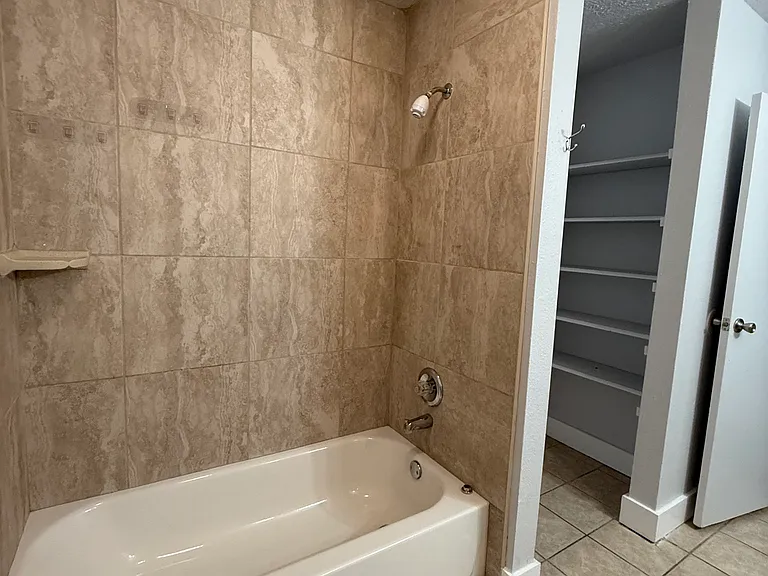 6629 Greenyard Dr — Photo 8