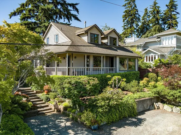 533 1St Street, Langley, WA 98260