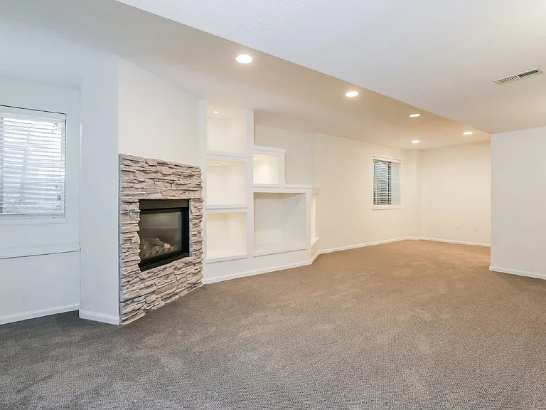 4240 Brookwood Pl — Photo 14