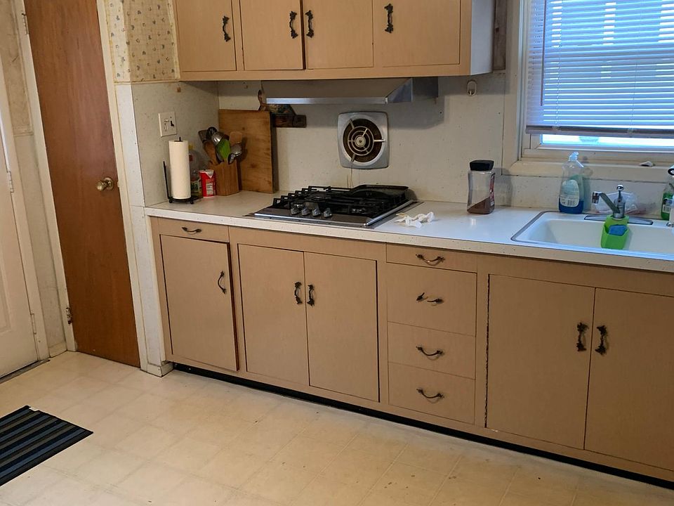 1st image of 1200 Steele St