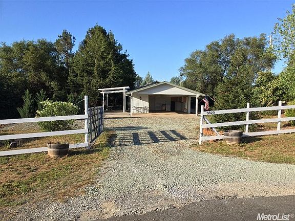 3rd image of 3820 Whispering Pines Ln