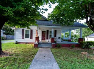 217 E Arlington Ave, Greer, SC 29651