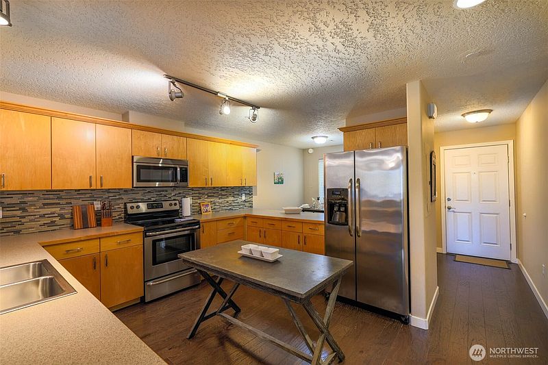 2nd image of 262 Oyhut Bay Boulevard SW #305