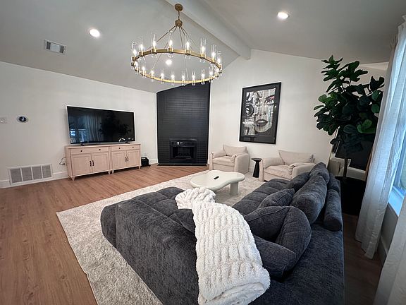 2nd image of 2602 Market Garden Ln