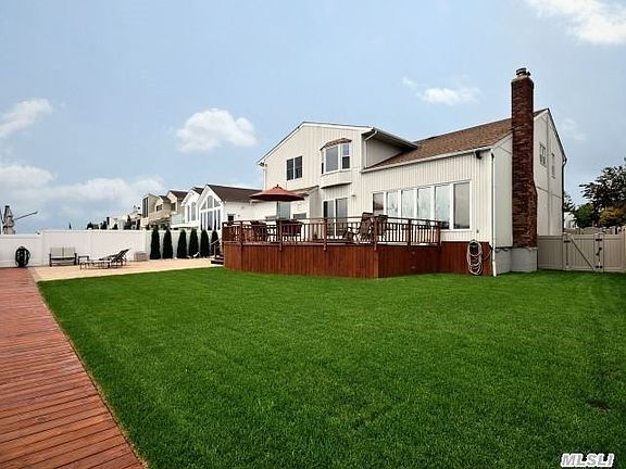 3rd image of 2347 Halyard Dr